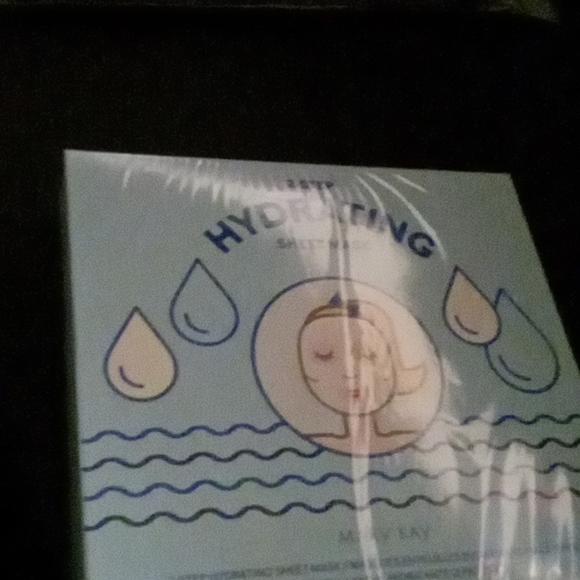 MARY KAY - Picture 2 of 11